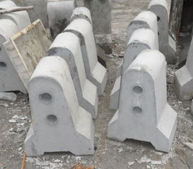 百墩實業(yè) 潮州防撞隔離墩與深圳水泥墩的專業(yè)廠家